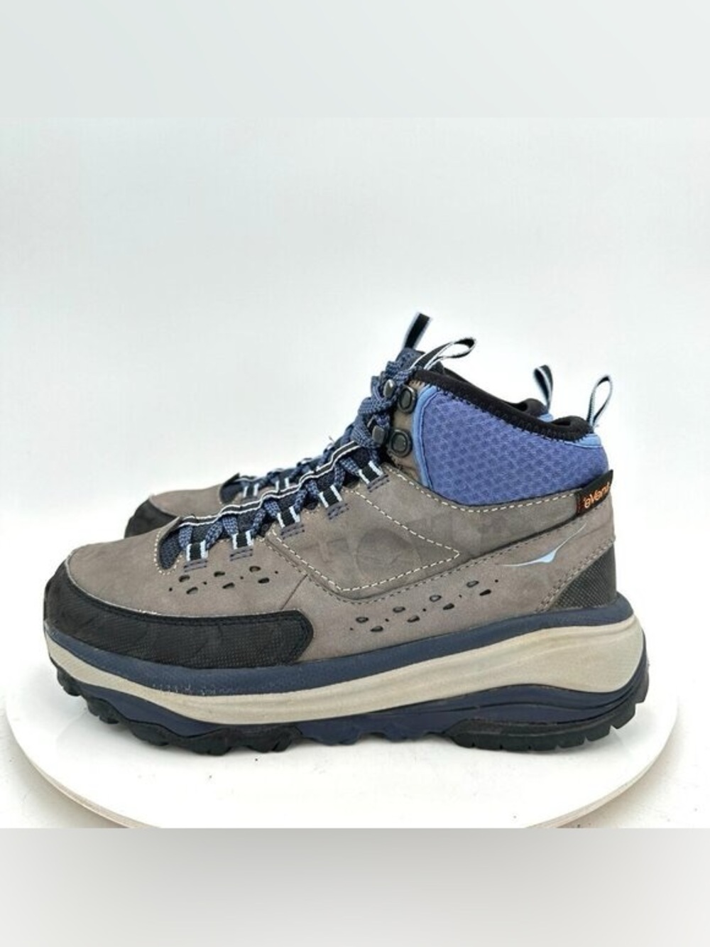 Hoka One One Women's Tor Summit Mid WP Hiking Boots 8.5